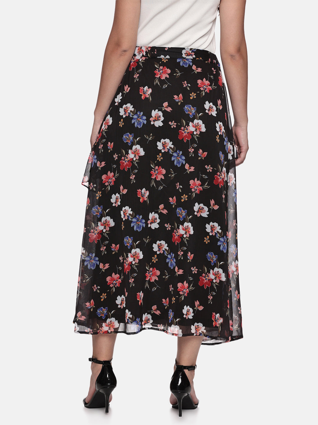 IS.U Floral Black Skirt