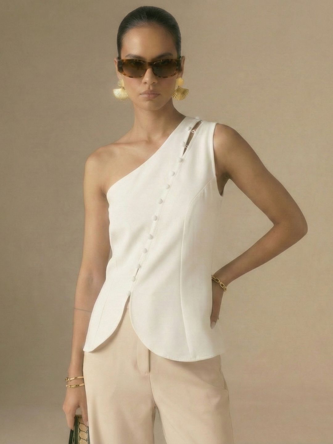 IS.U White One-Shoulder Button Down Vest