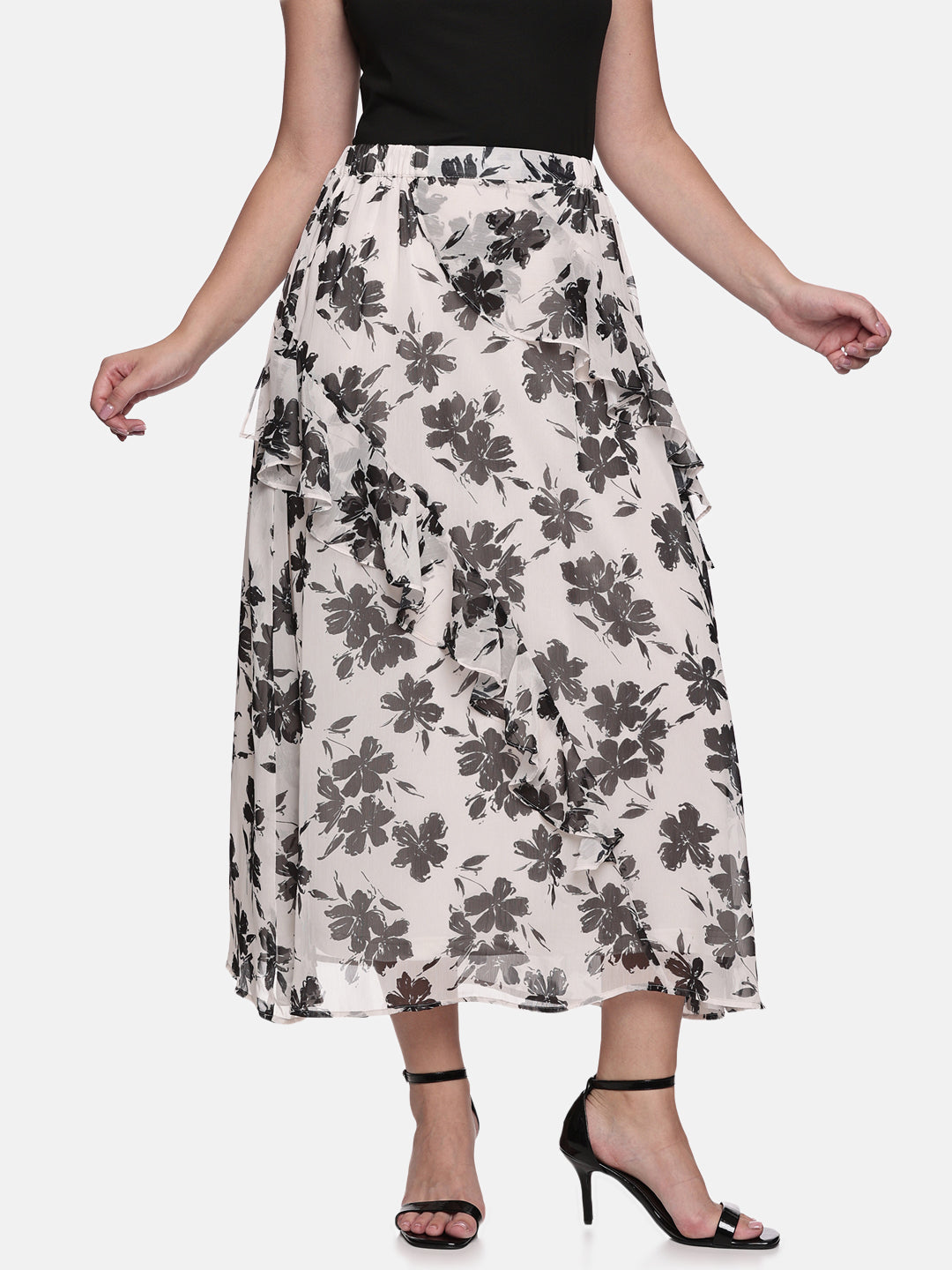 IS.U Floral Off-White Skirt