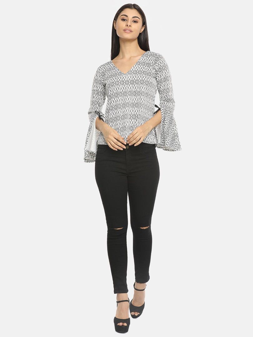 IS.U White Printed V-Neck Top