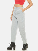 Load image into Gallery viewer, IS.U Ice Blue High Waist Slouchy Jeans