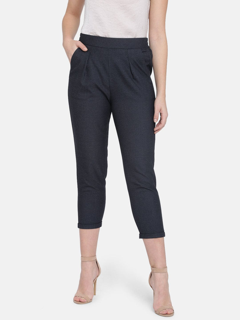 https://cdn.shopify.com/s/files/1/0259/9793/4666/products/feed_radhika_4_pants.jpg?v=1580843513