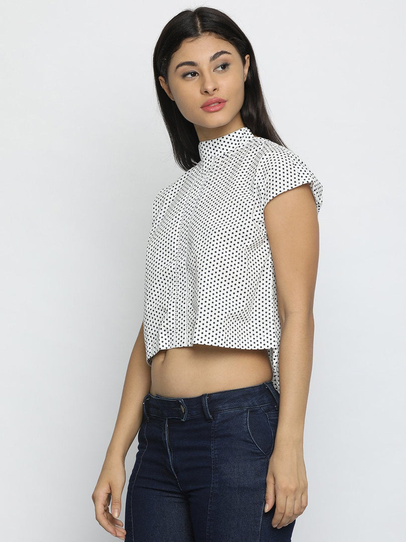 IS.U White High Neck Top