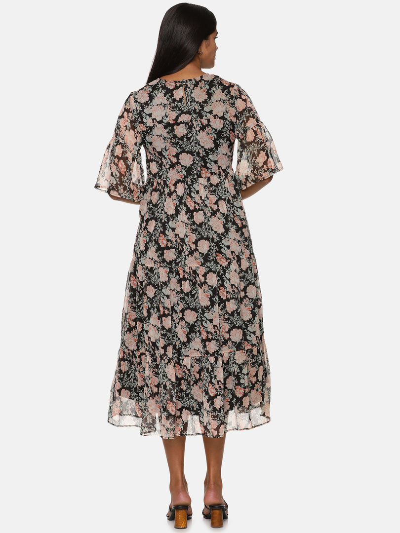 IS.U Black Flare Sleeve Midaxi Dress