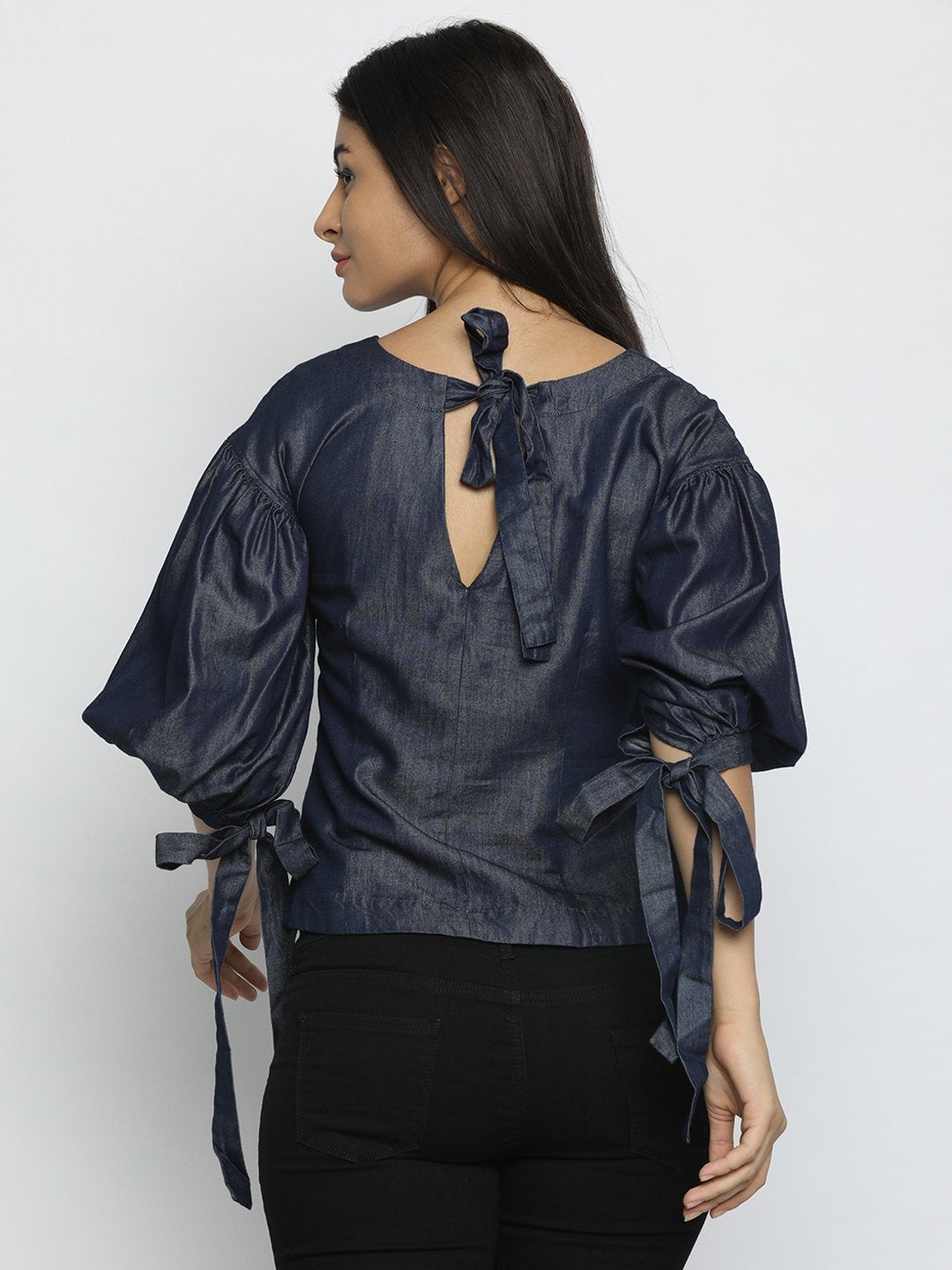 IS.U Chambray Boat Neck Top