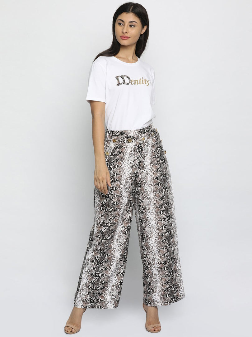 IS.U White Round Neck T-shirt