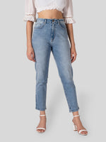 Load image into Gallery viewer, IS.U Light Blue Straight Fit Denim Jeans
