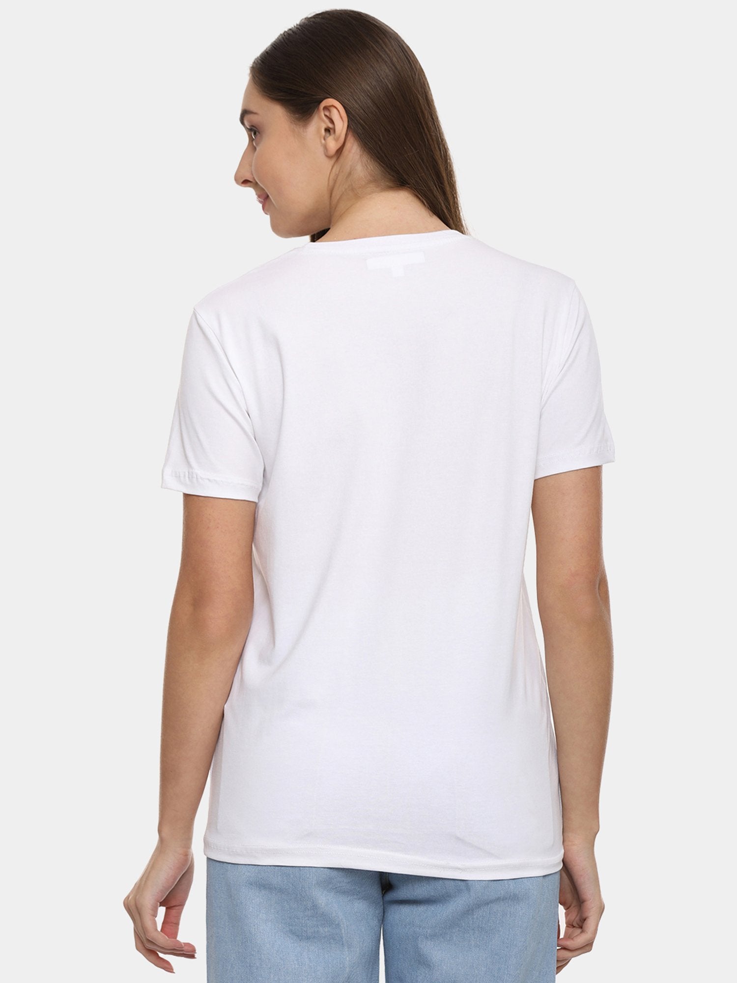 IS.U White Round Neck T-shirt